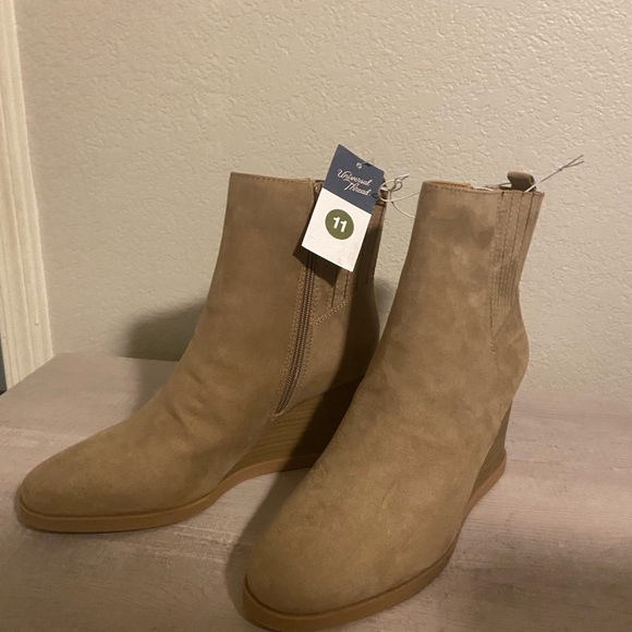 Universal Thread Boots New with tags SZ 11 Woman - Picture 2 of 6